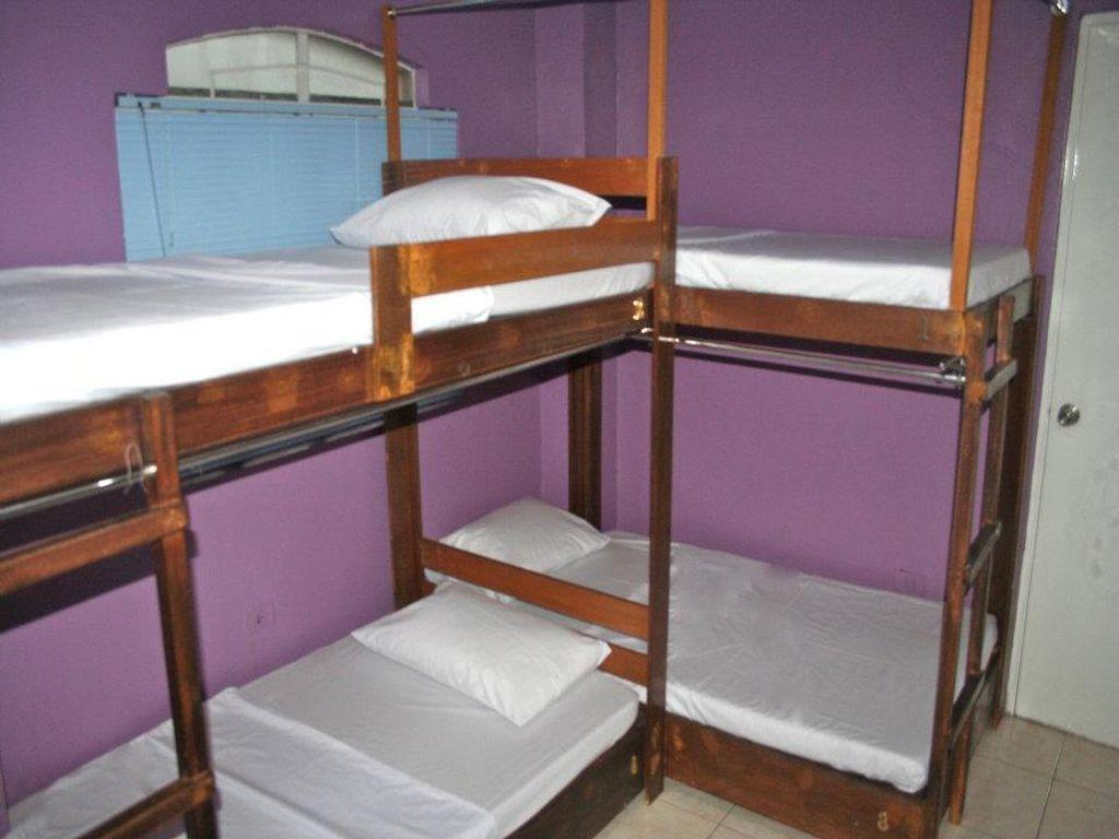 1 River Hostel